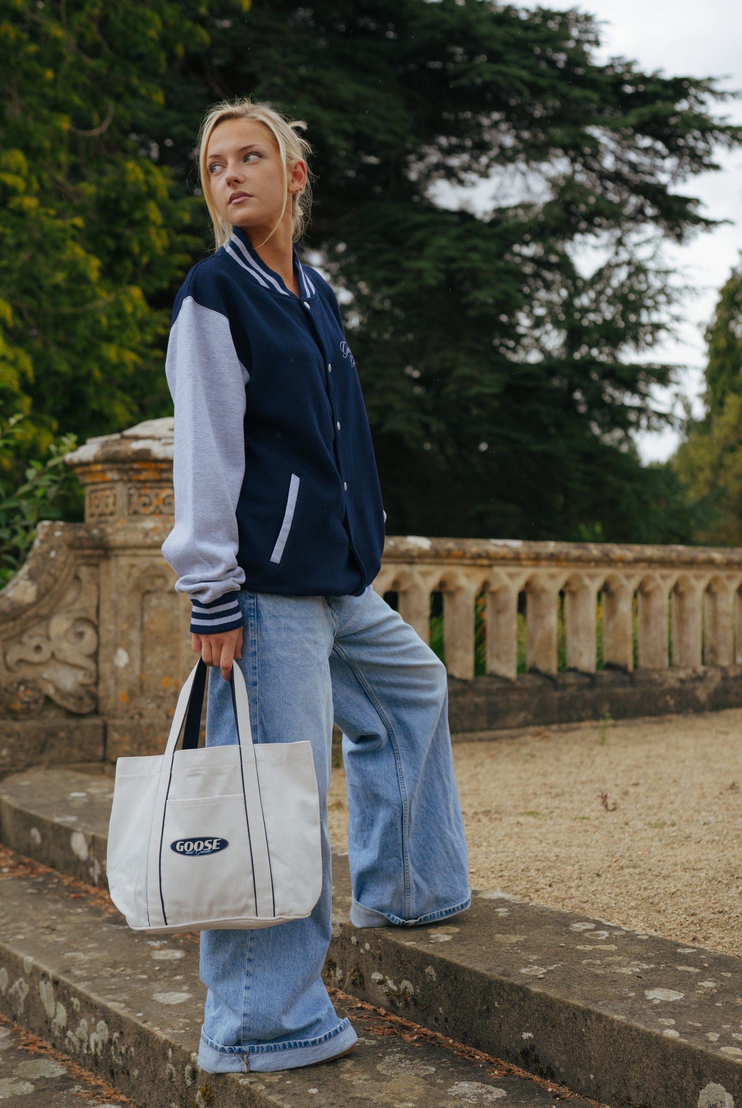 gg_female_image Navy