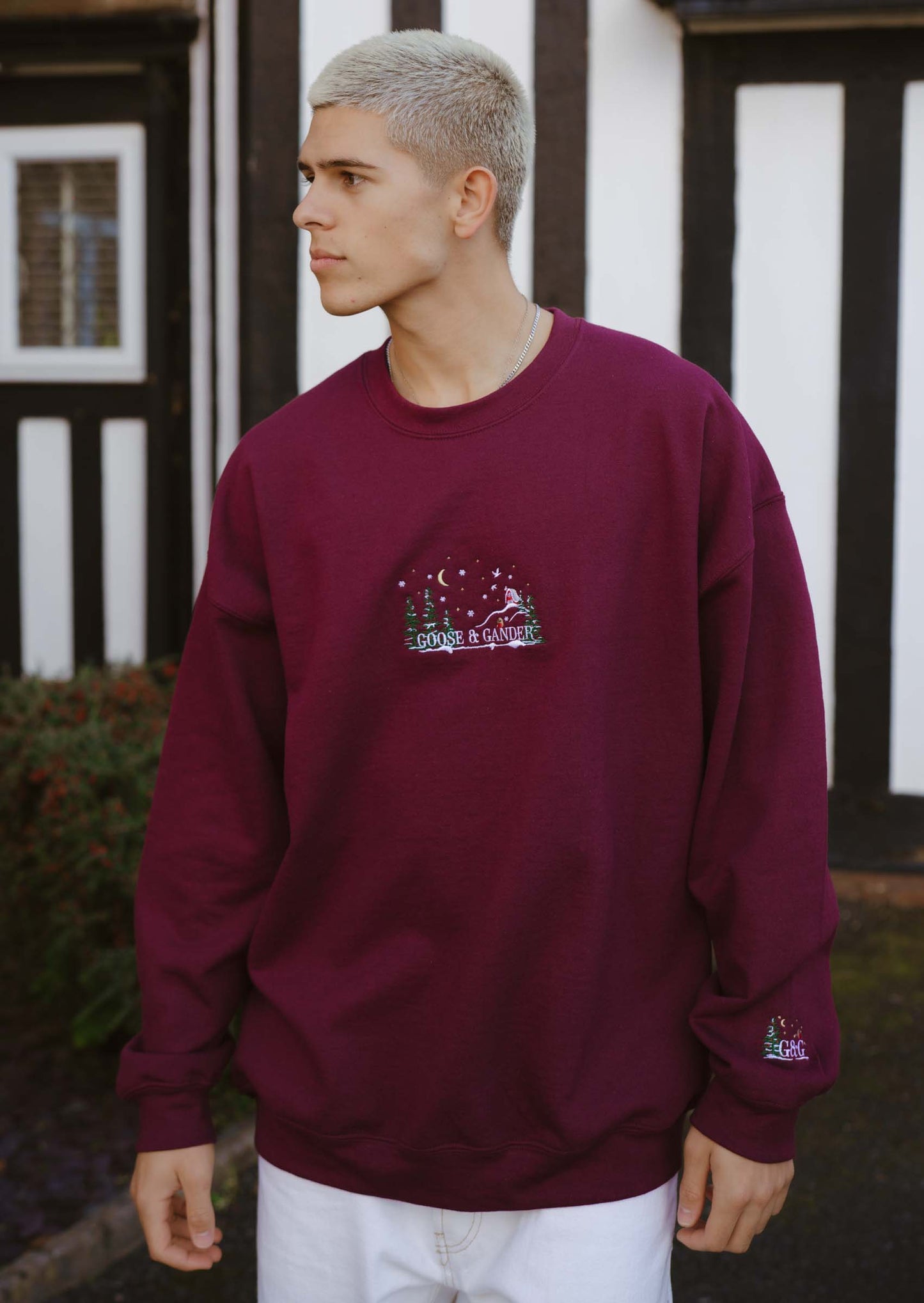 Unisex Nordic Embroidered Sweatshirt - Burgundy