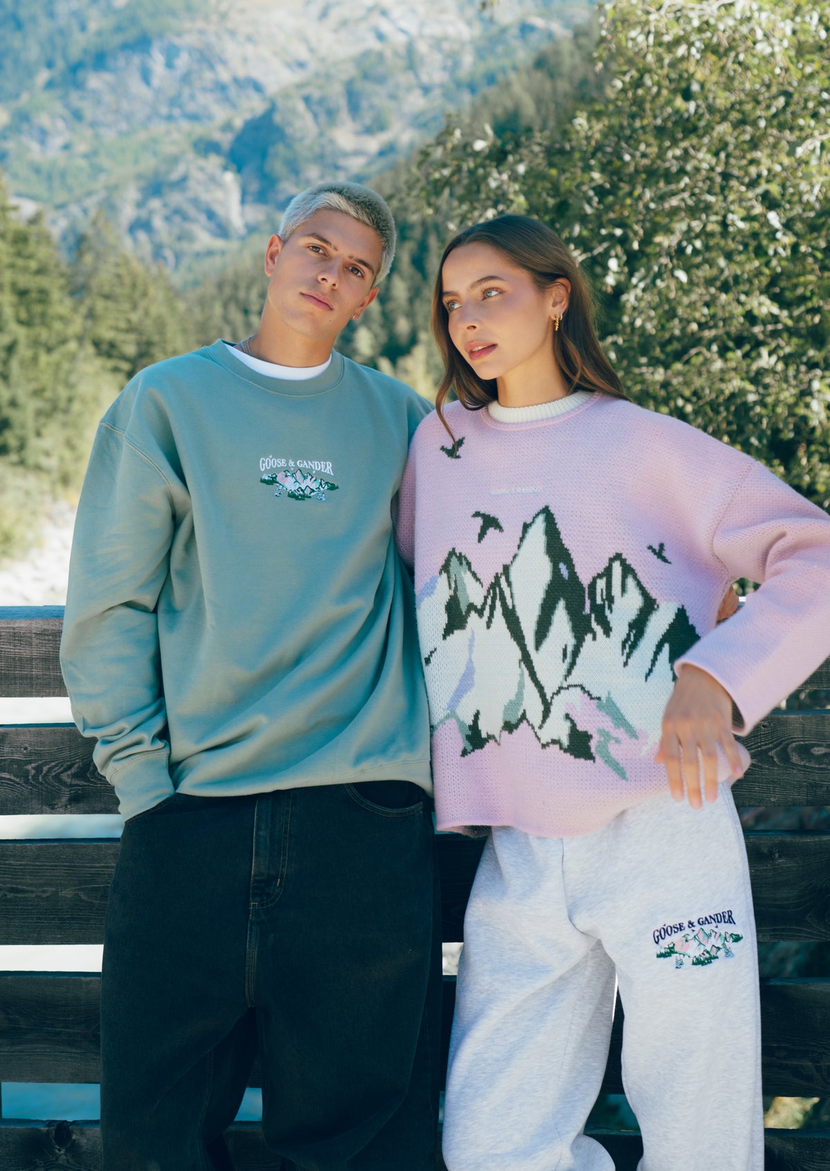 Mountain Embroidered Sweat - Dusky Green