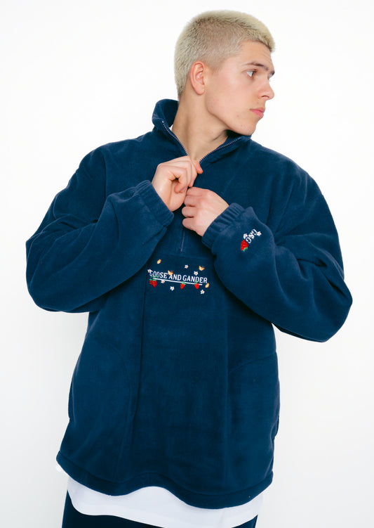gg_male_model | Dil is 6'0" and wears an XL.