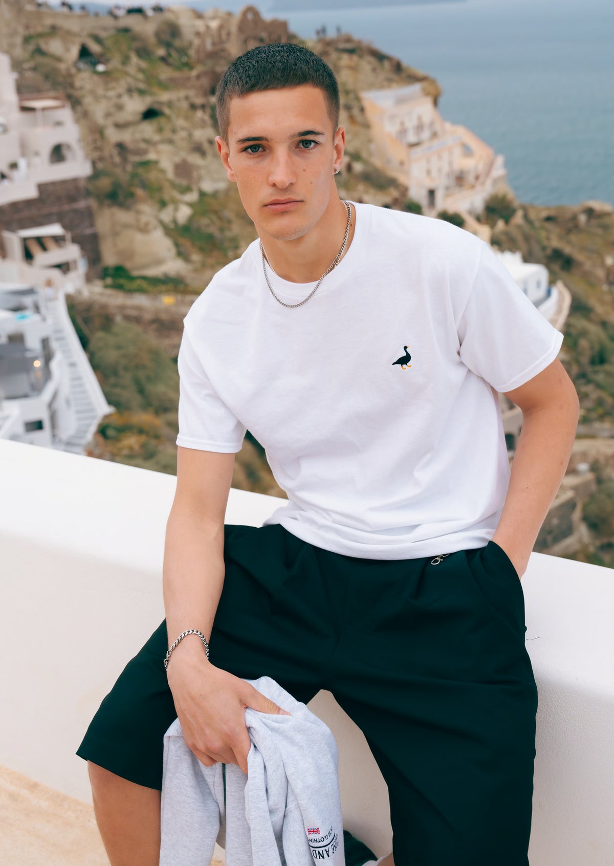 Unisex White Goose Short Sleeve T-shirt – Goose & Gander