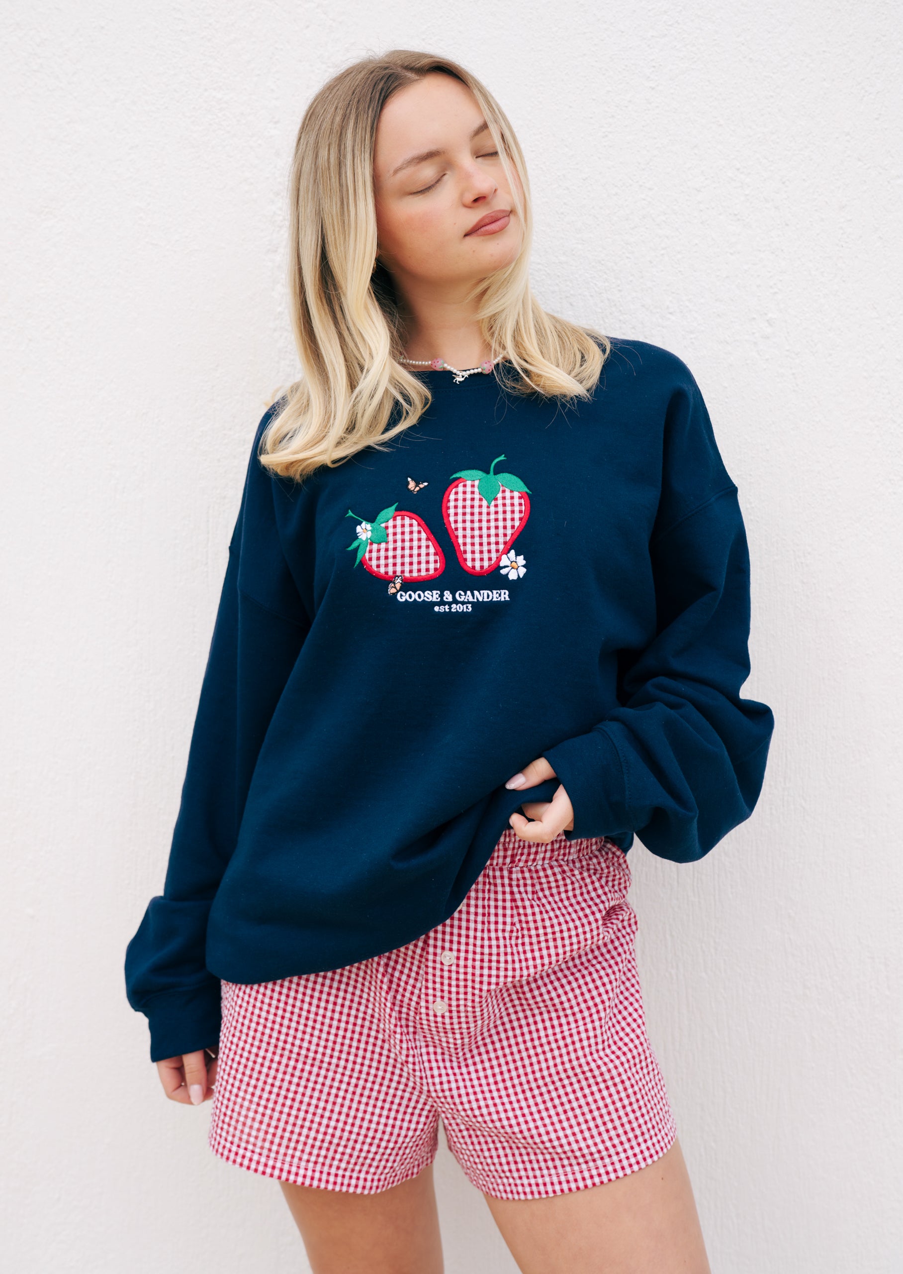Strawberry Applique Sweatshirt - Navy – Goose & Gander