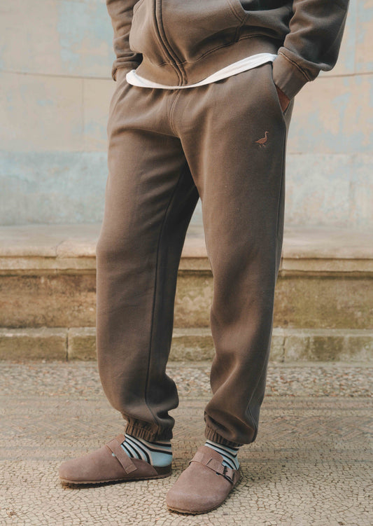 gg_male_image | Alex is 6"0 and wears a XL