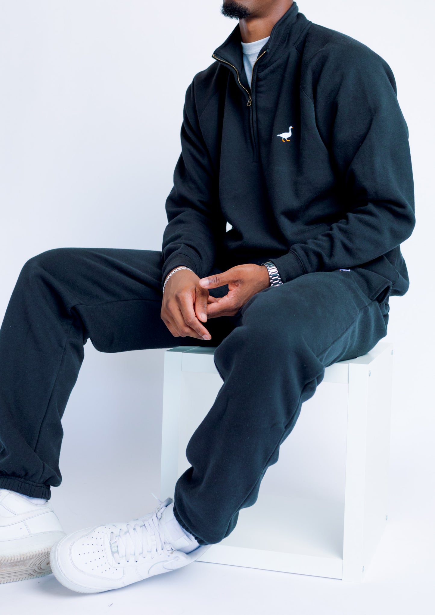 Unisex Premium Goose 1/4 Zip Sweat - Black